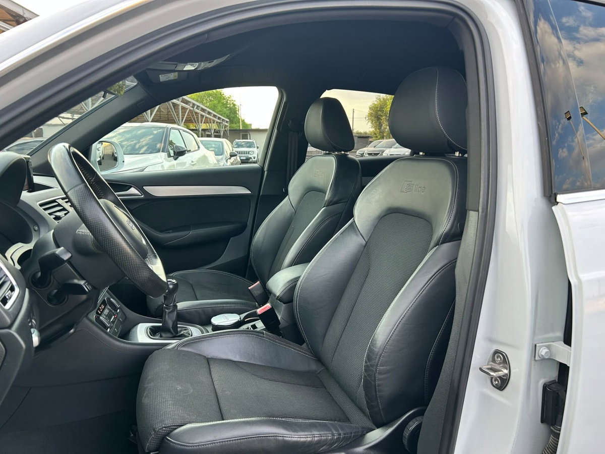 Audi Q3 2.0 TDI 120 CV (16)