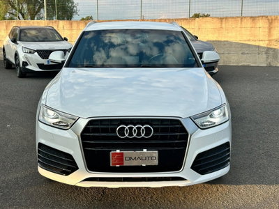 Audi Q3 2.0 TDI 120 CV (3)