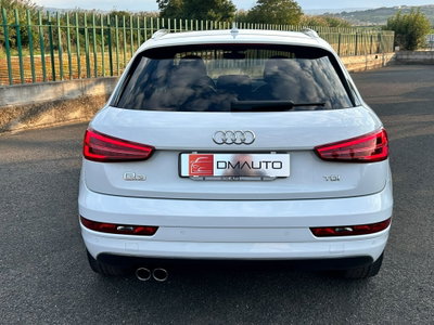 Audi Q3 2.0 TDI 120 CV (4)