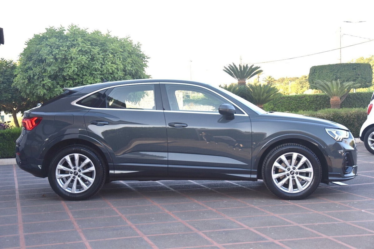 Audi Q3 Sportback 35 TDI quattro S tronic Business Plus (4)