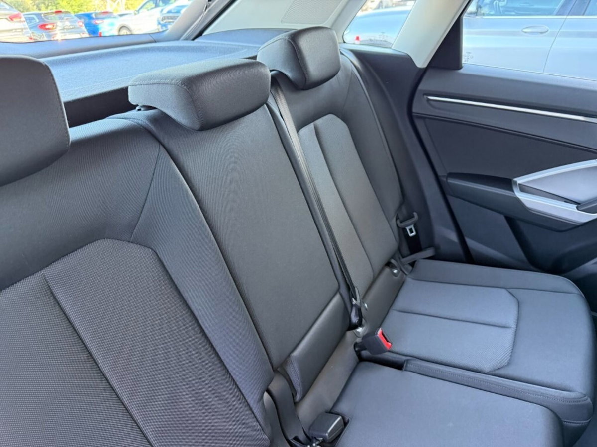 Audi Q3 35 TFSI S tronic Business Advanced (15)