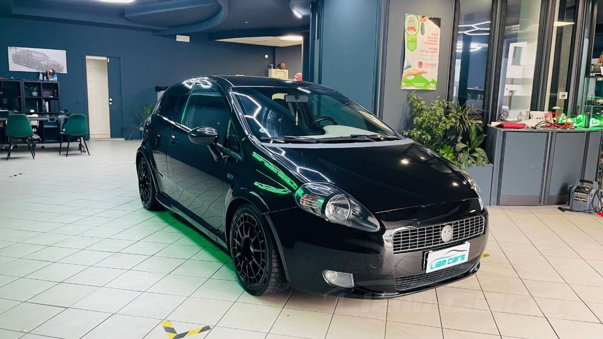 Abarth Grande Punto 1.4 T-Jet 16V 3 porte (3)