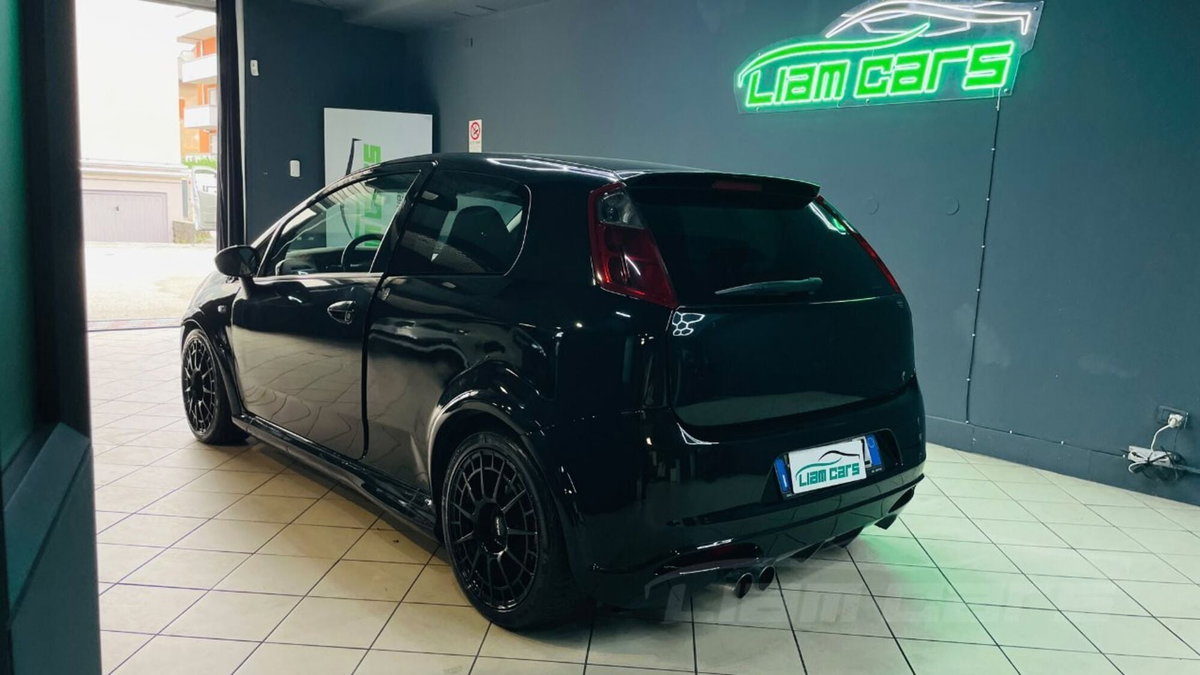 Abarth Grande Punto 1.4 T-Jet 16V 3 porte (4)