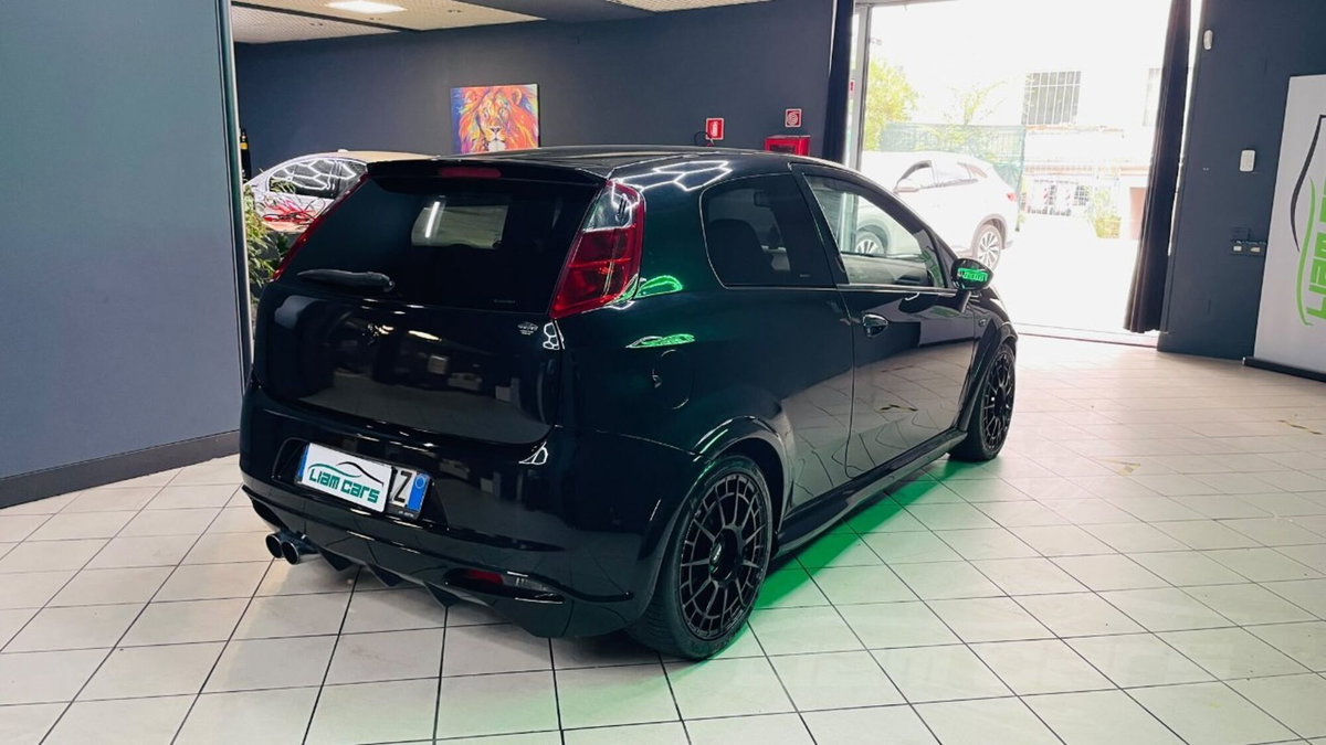 Abarth Grande Punto 1.4 T-Jet 16V 3 porte (6)