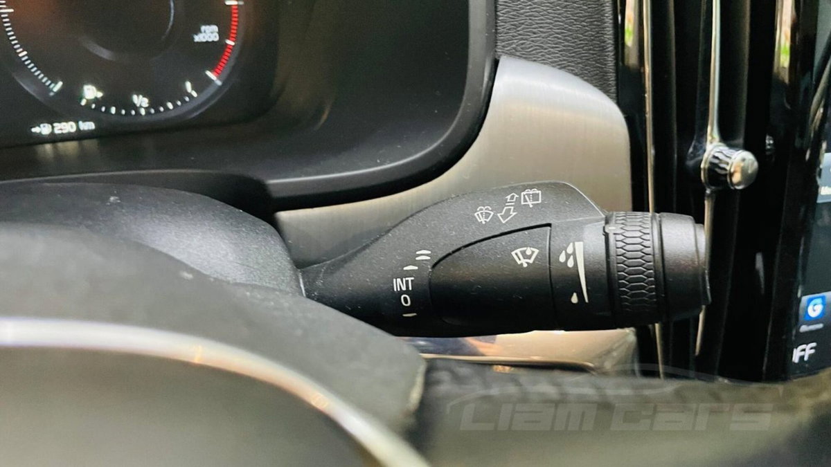 Volvo V90 D4 Geartronic Business Plus (17)