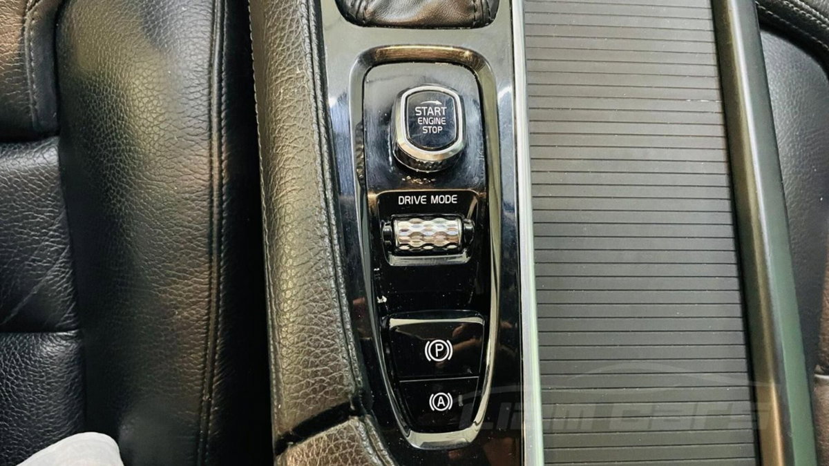 Volvo V90 D4 Geartronic Business Plus (18)