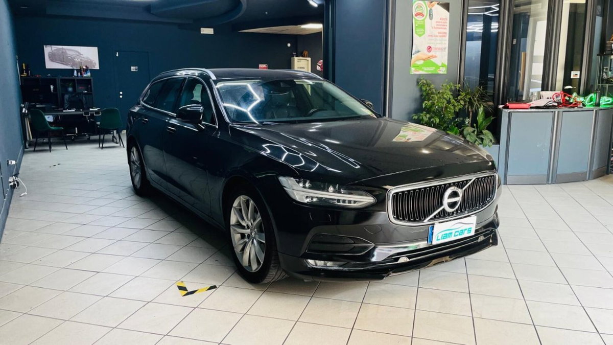 Volvo V90 D4 Geartronic Business Plus (3)