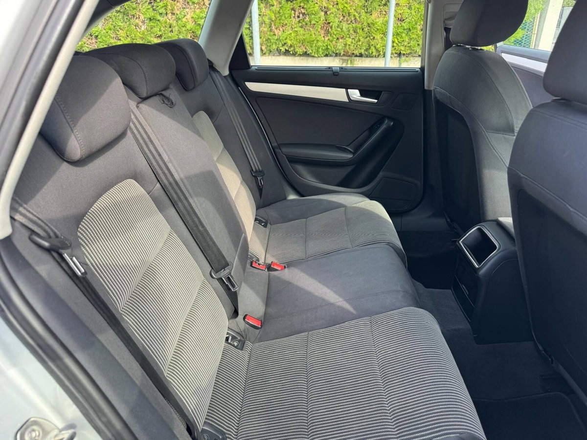 Audi A4 Avant 2.0 TDI 143CV F.AP. (17)