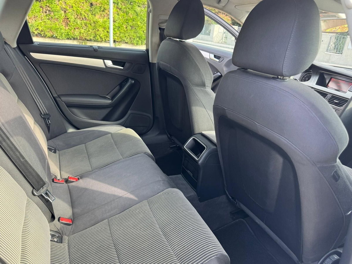 Audi A4 Avant 2.0 TDI 143CV F.AP. (18)