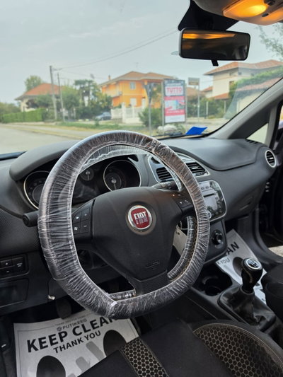 Fiat Punto Evo 1.3 Mjt 95 CV DPF 3 porte S&S Dualogic Sport (12)