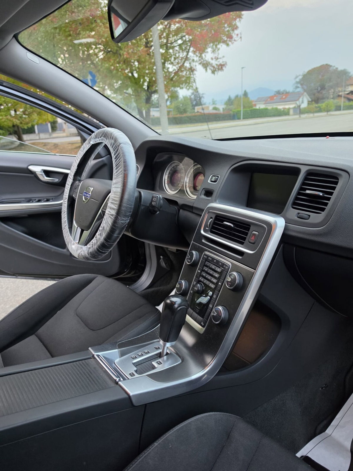 Volvo V60 D3 Geartronic Summum (15)
