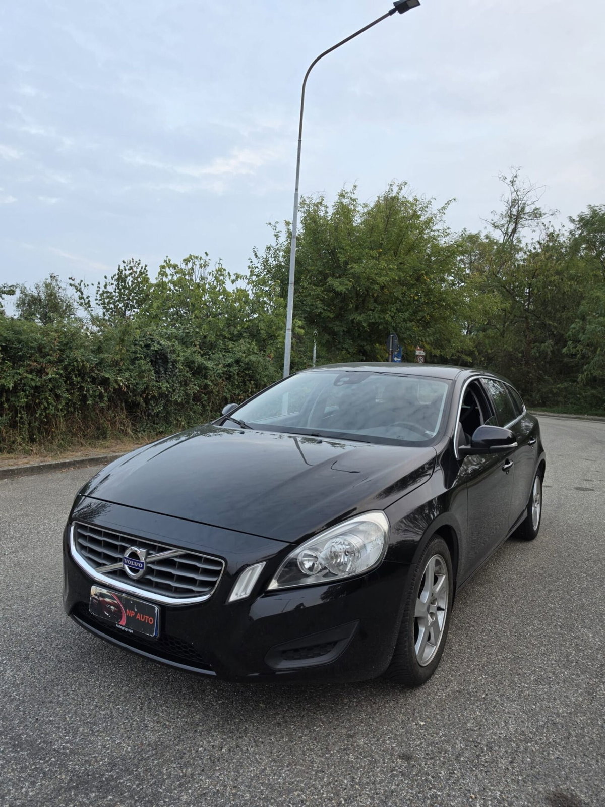Volvo V60 D3 Geartronic Summum (2)