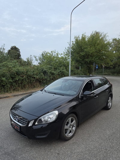 Volvo V60 D3 Geartronic Summum (5)