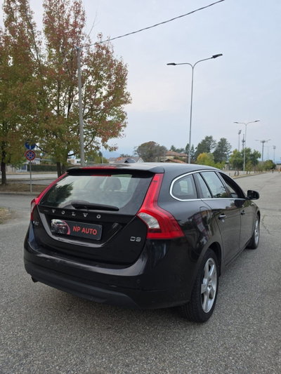 Volvo V60 D3 Geartronic Summum (8)