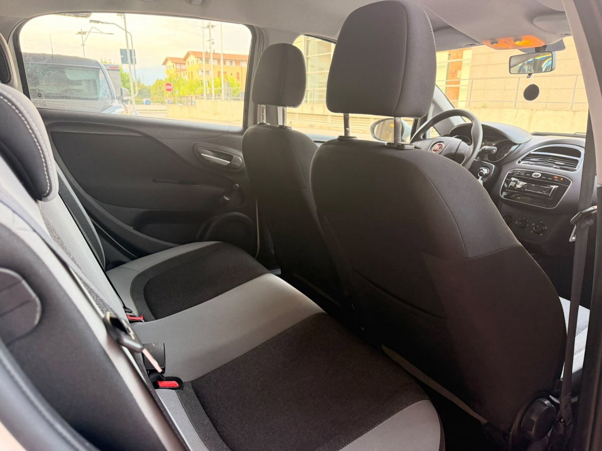 Fiat Punto 1.2 8V 5 porte Easy (11)