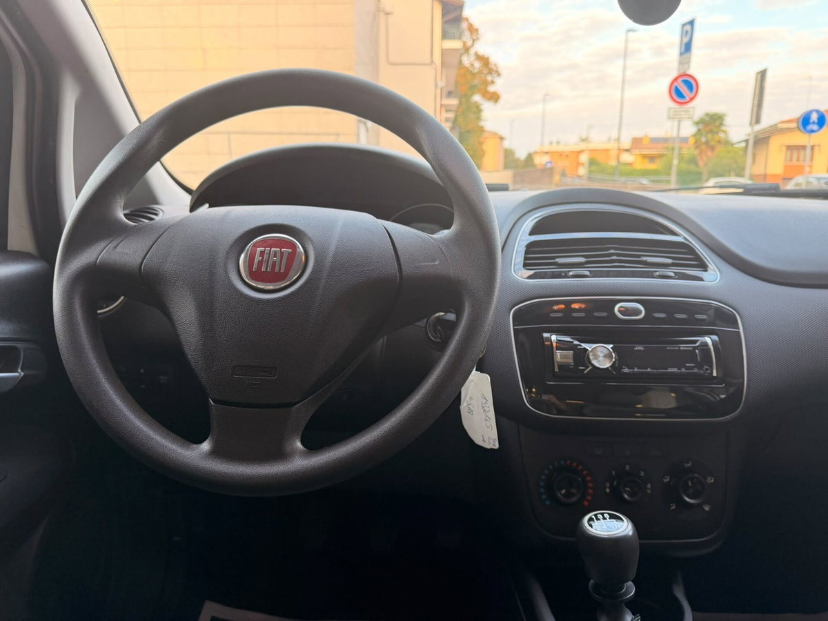 Fiat Punto 1.2 8V 5 porte Easy (13)