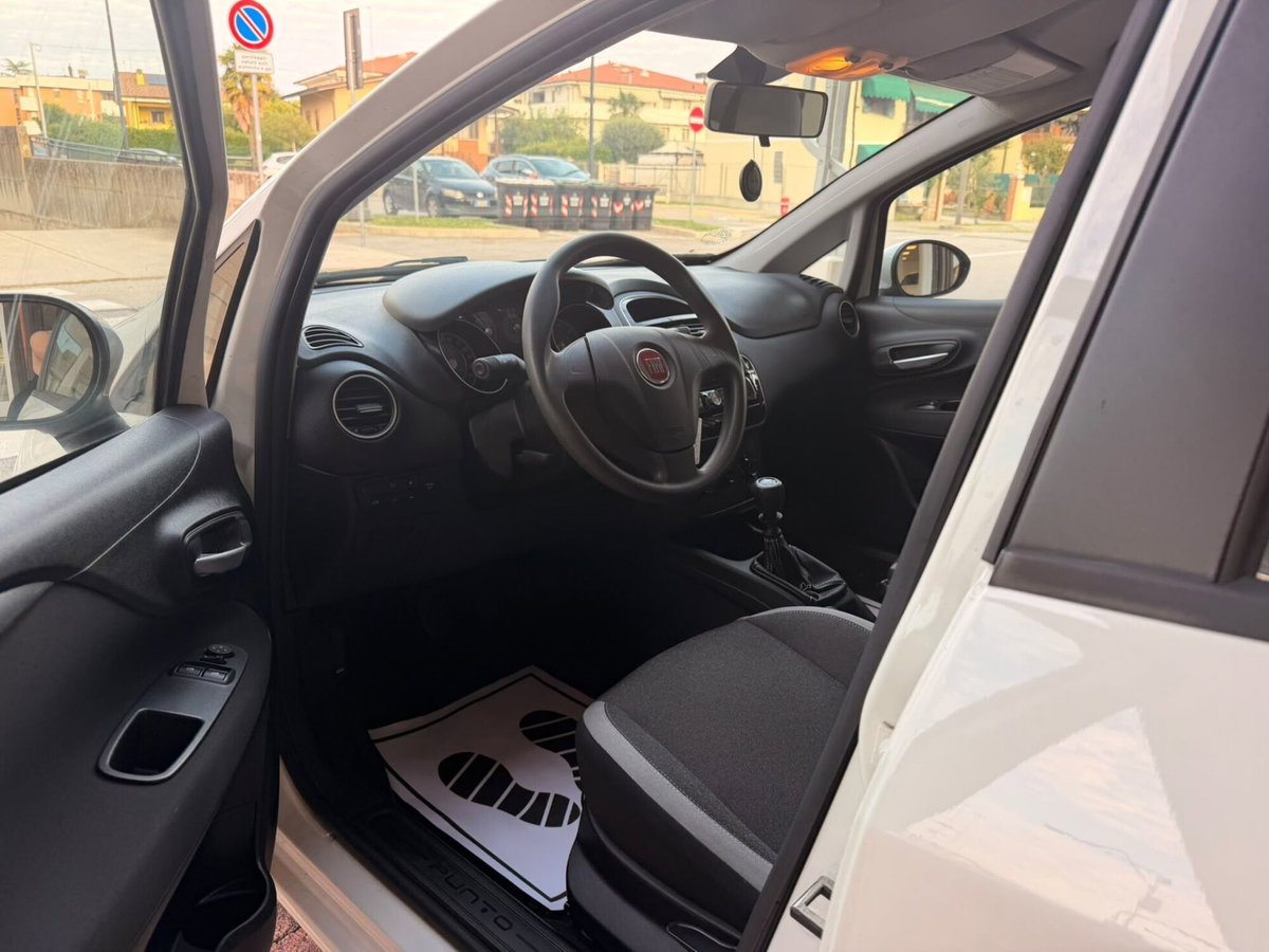 Fiat Punto 1.2 8V 5 porte Easy (7)