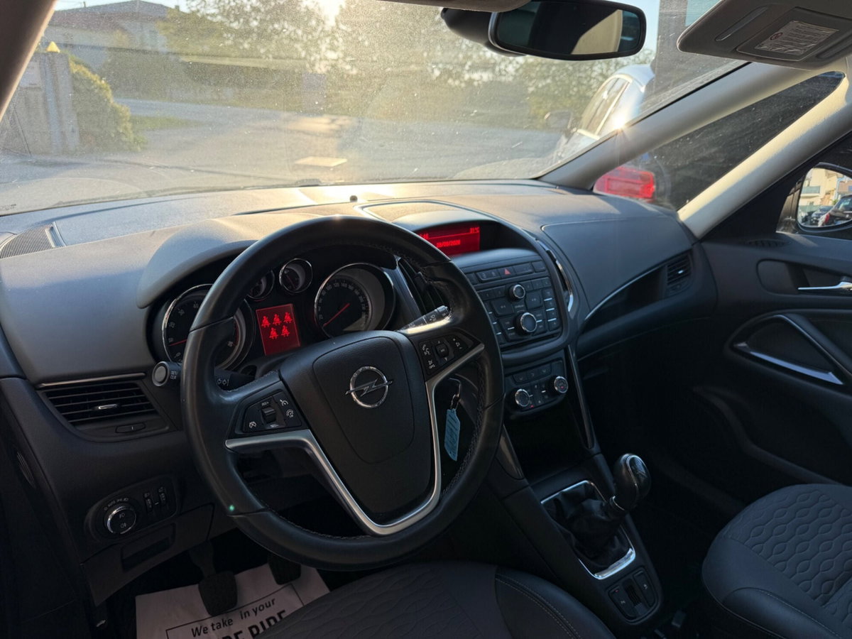Opel Zafira Tourer 1.6 Turbo EcoM 150CV Cosmo (8)