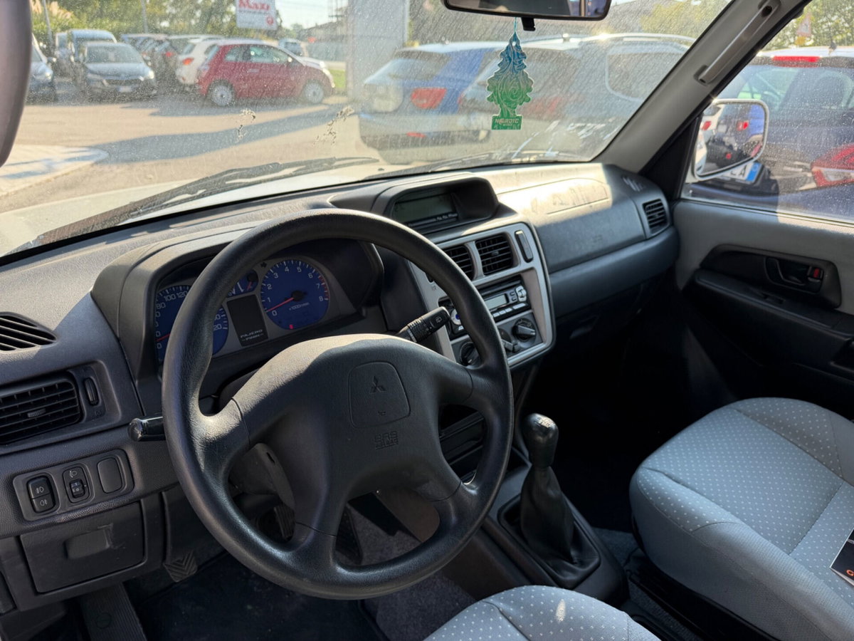 Mitsubishi Pajero 1.8 16V MPI 5 porte (7)