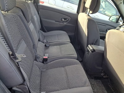 Renault Scenic E-Tech Electric 1.6 Attractive (6)