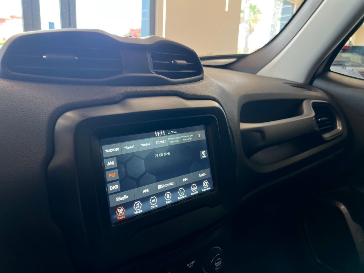 Jeep Renegade 1.6 Mjt 130 CV Longitude (13)