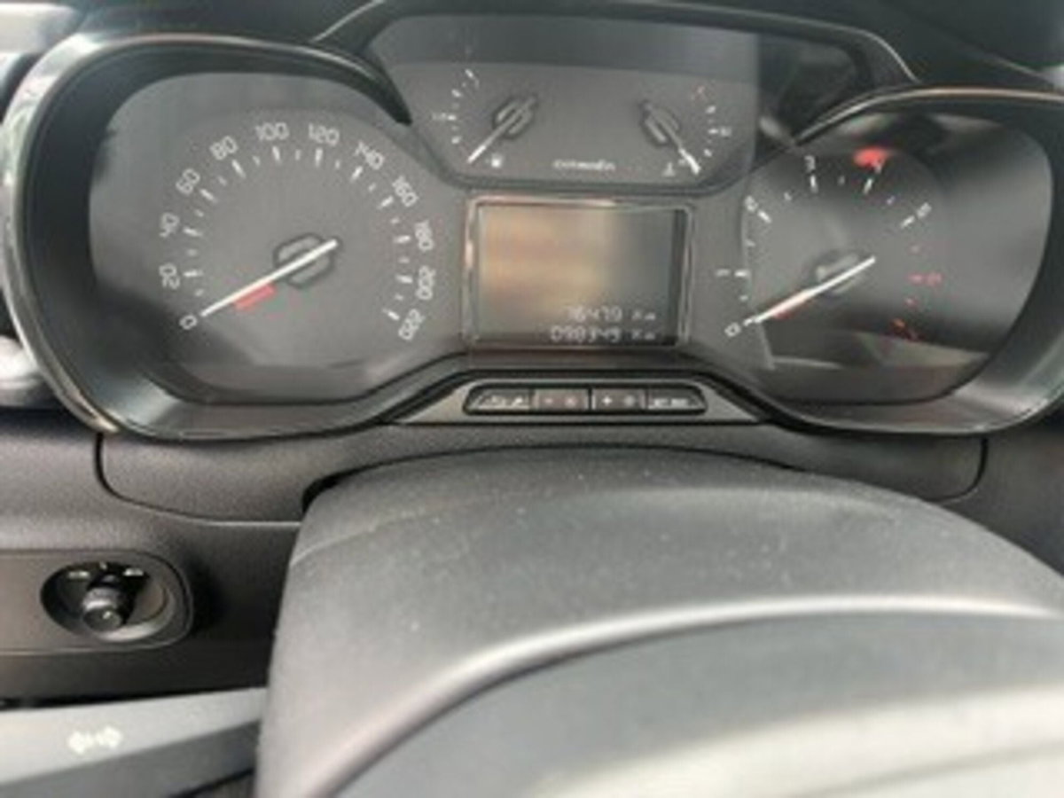 Citroen C3 BlueHDi 100 S&S Feel (4)