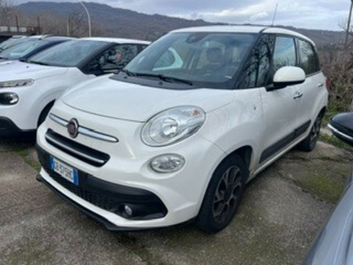 Fiat 500L 1.6 Multijet 120 CV Mirror (2)