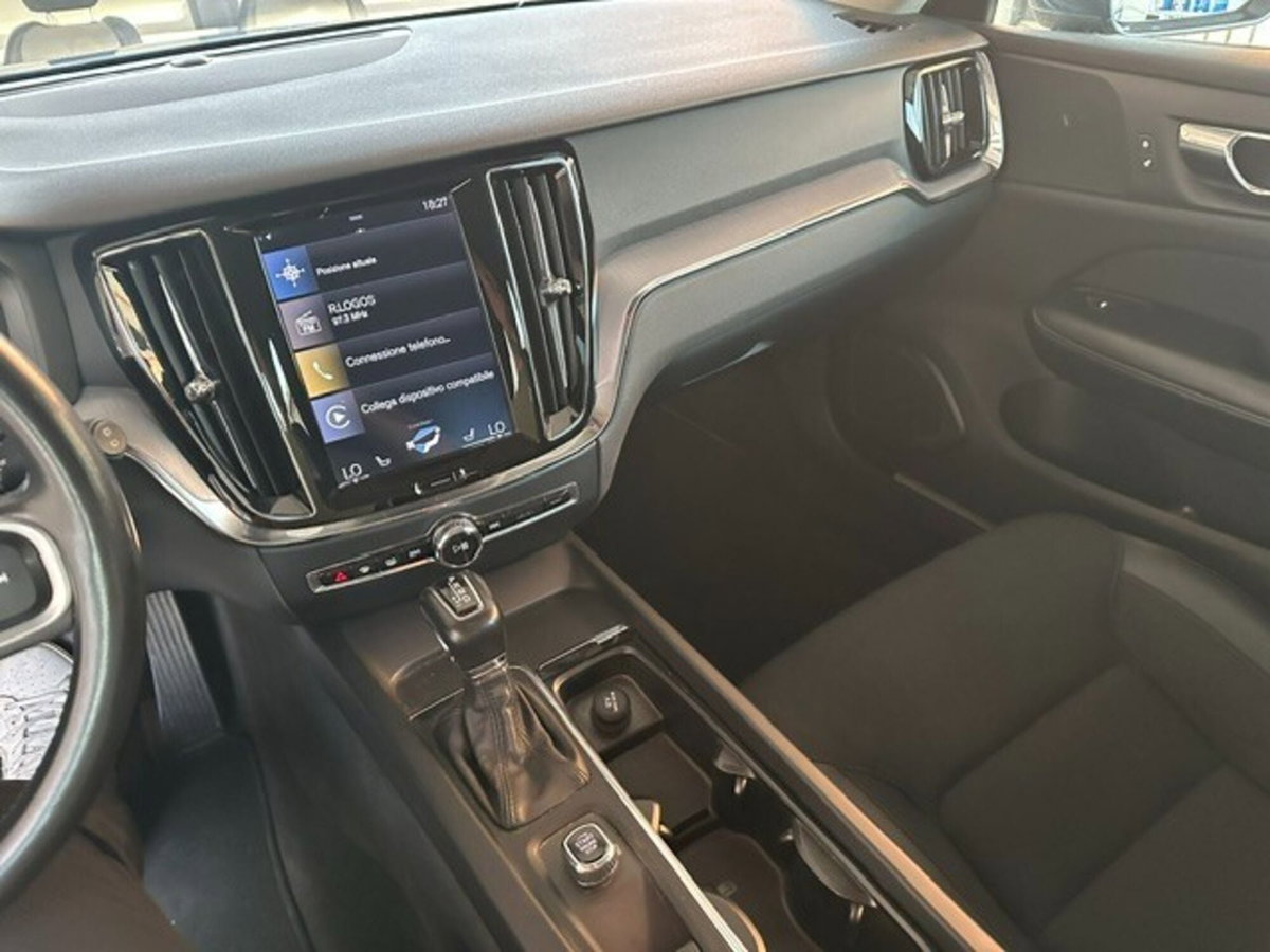Volvo V60 D3 Geartronic Business (12)