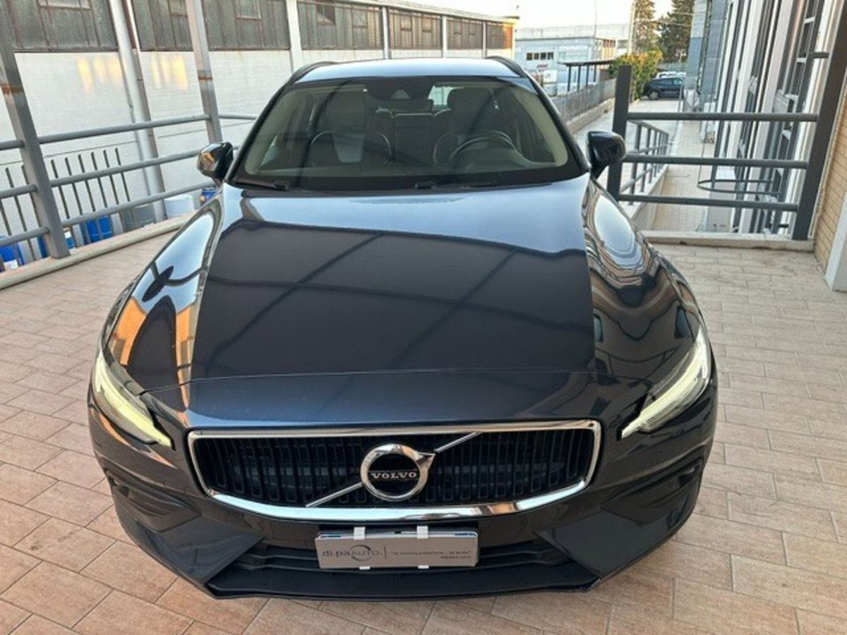 Volvo V60 D3 Geartronic Business (2)
