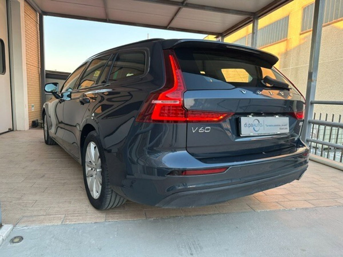 Volvo V60 D3 Geartronic Business (6)