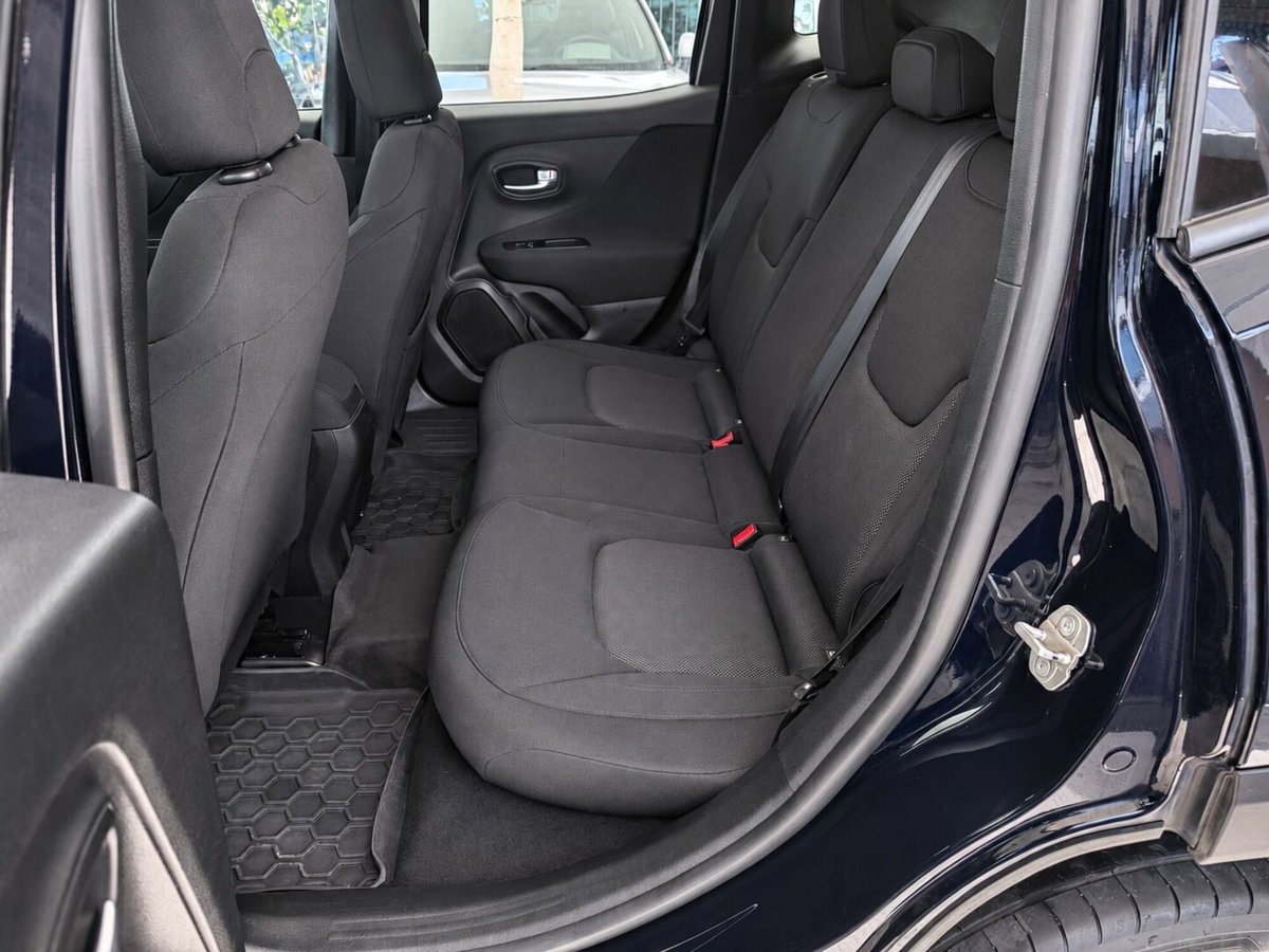 Jeep Renegade 2.0 Mjt 140CV 4WD Active Drive Limited (12)