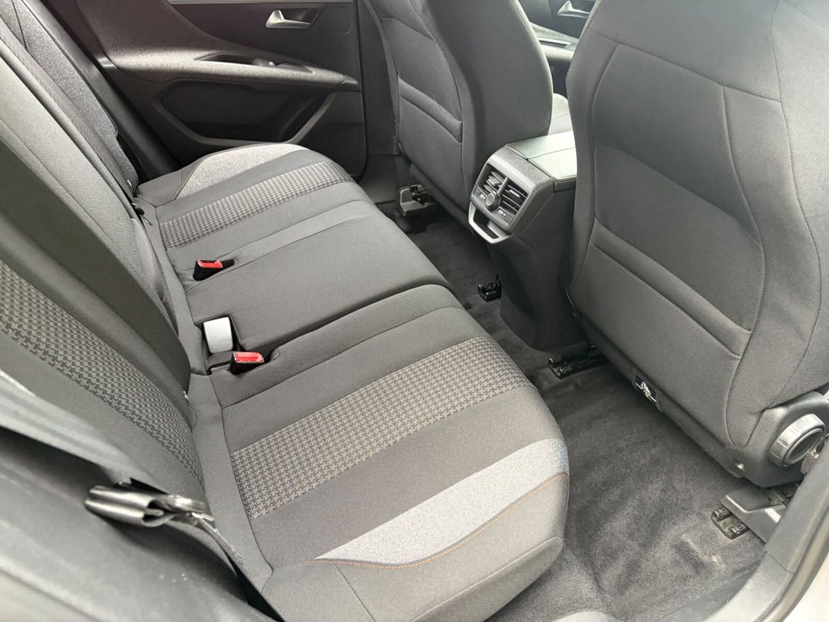 Peugeot 3008 PureTech Turbo 130 S&S Active Business (12)