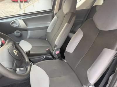 Citroen C1 1.0 3p Van (8)