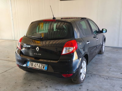 Renault Clio 1.2 16V 5 porte Dynamique (10)