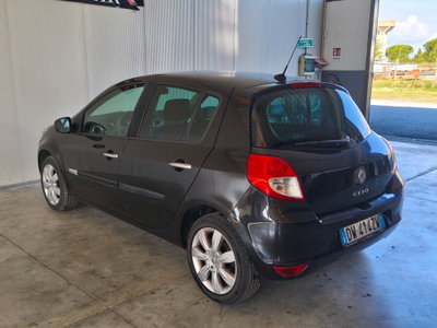 Renault Clio 1.2 16V 5 porte Dynamique (8)