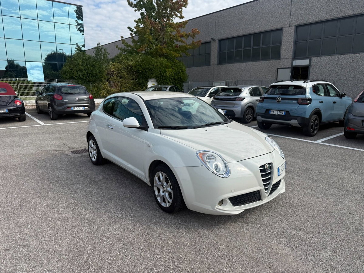 Alfa Romeo MiTo 1.4 105 CV M.air S&S Distinctive Sport Pack (2)