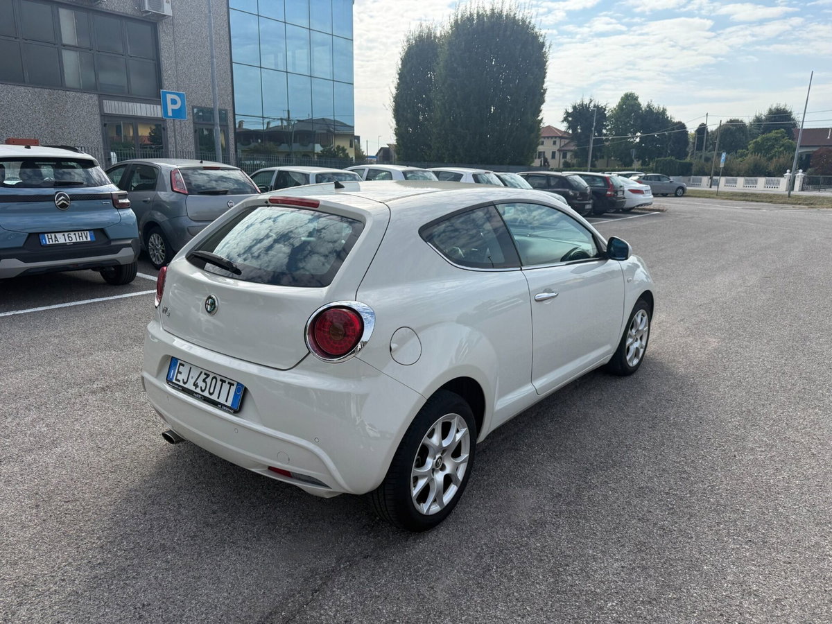 Alfa Romeo MiTo 1.4 105 CV M.air S&S Distinctive Sport Pack (4)