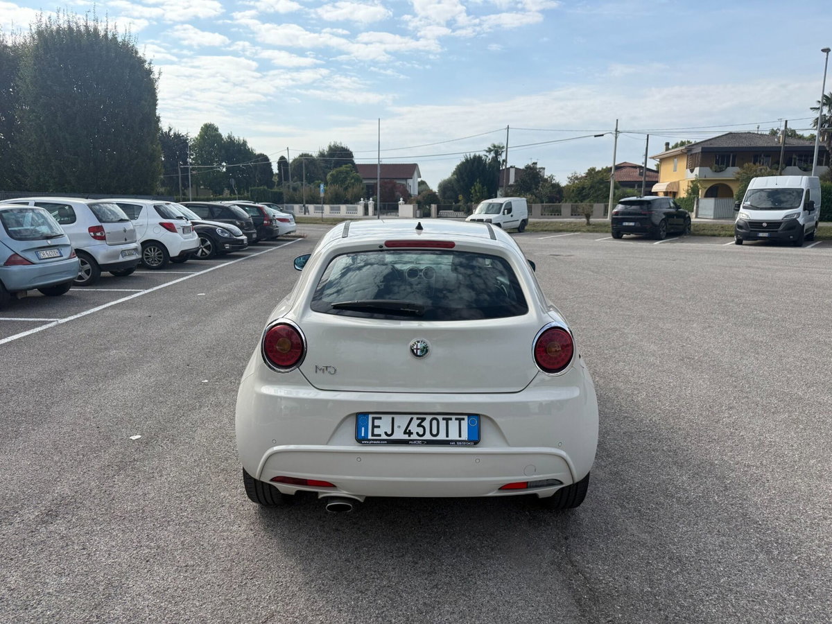 Alfa Romeo MiTo 1.4 105 CV M.air S&S Distinctive Sport Pack (5)