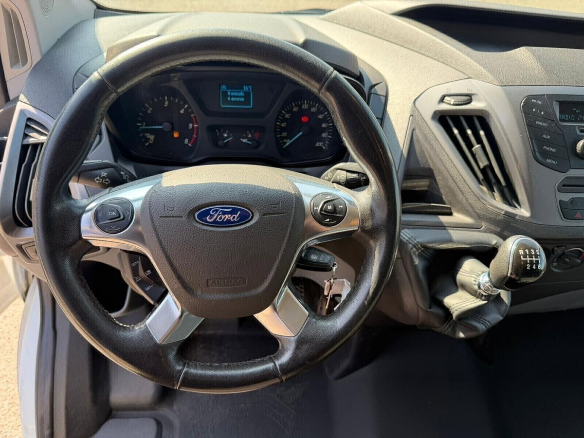 Ford Transit Custom Furgone 270 2.0 TDCi 130 PC Furgone Titanium (10)