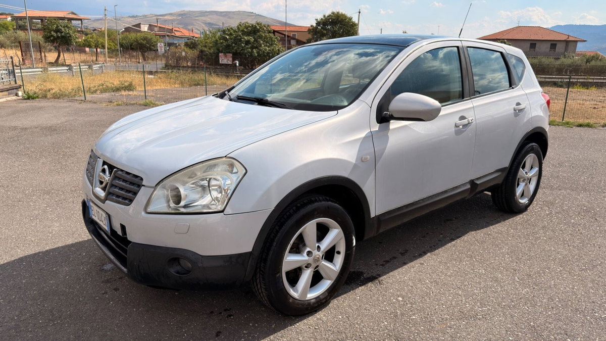 Nissan Qashqai 2.0 dCi DPF 4WD Tekna