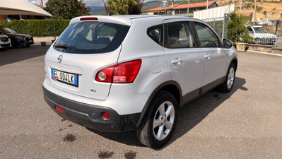Nissan Qashqai 2.0 dCi DPF 4WD Tekna (3)
