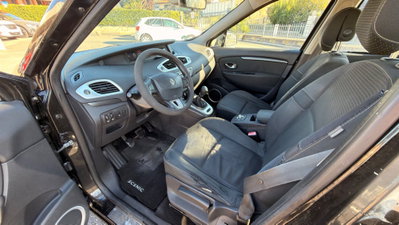 Renault Scenic E-Tech Electric 1.5 dCi 110CV Dynamique (6)