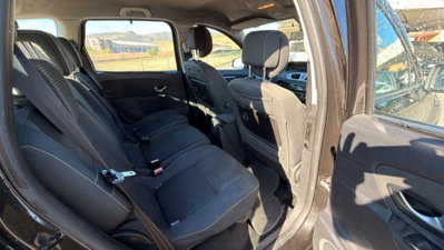 Renault Scenic E-Tech Electric 1.5 dCi 110CV Dynamique (7)
