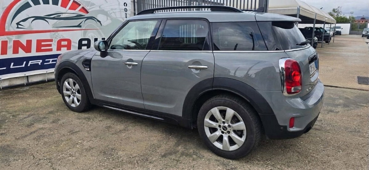 MINI Mini Countryman 1.5 One D Business Countryman (4)
