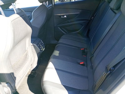 Peugeot 3008 BlueHDi 130 S&S EAT8 Allure Pack (6)