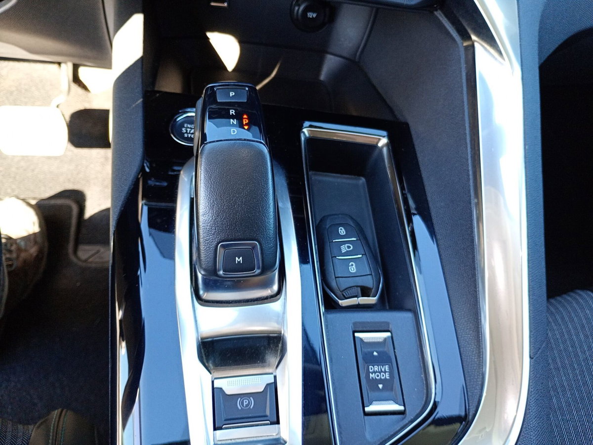 Peugeot 3008 BlueHDi 130 S&S EAT8 Allure Pack (9)