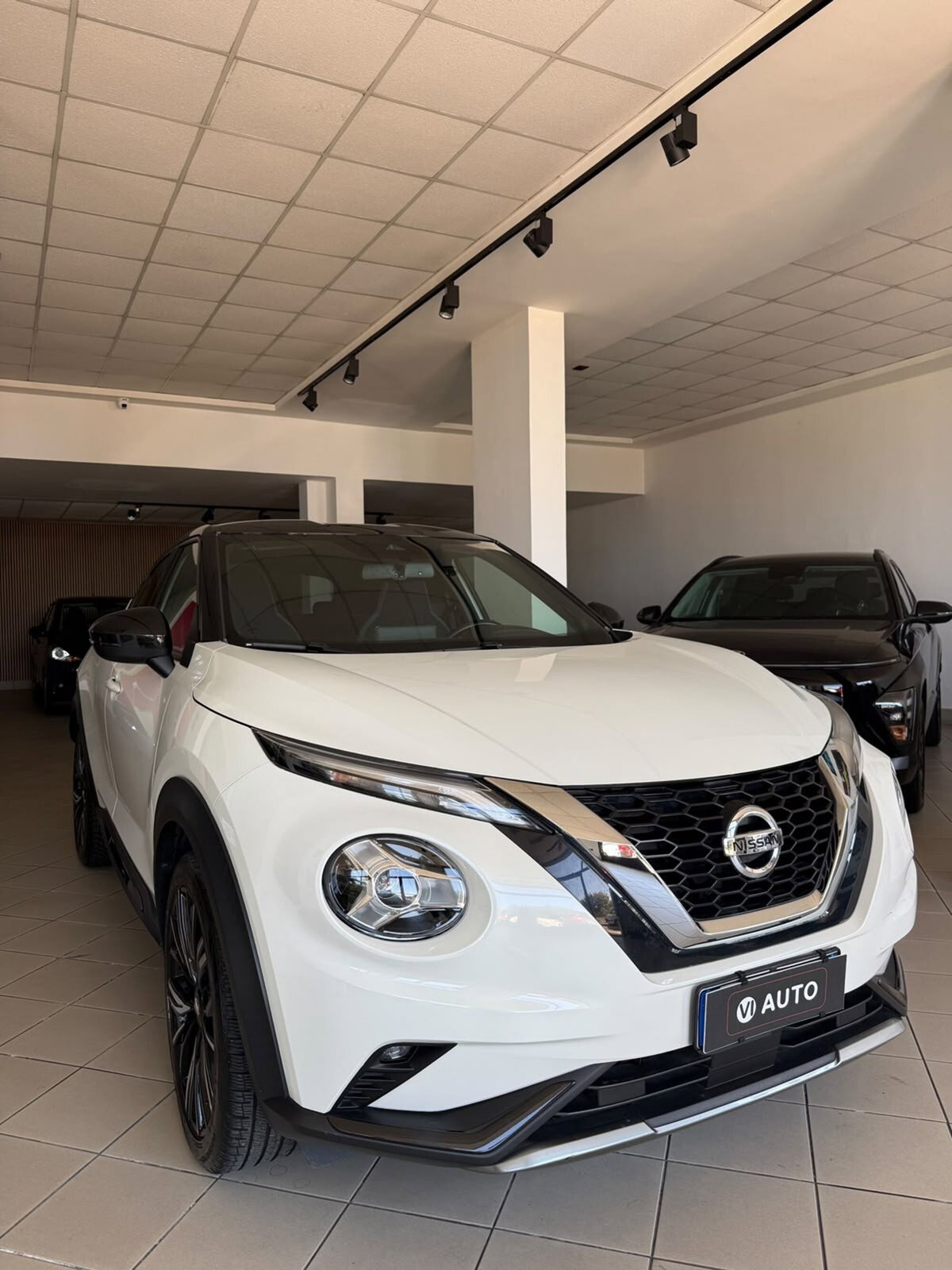 Nissan Juke 1.0 dig-t N-Connecta 114cv dct (2)