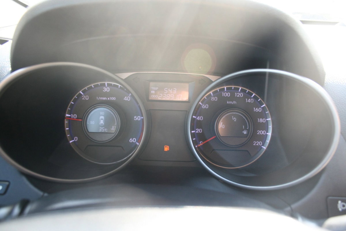 Hyundai ix35 1.7 CRDi 2WD Comfort (12)