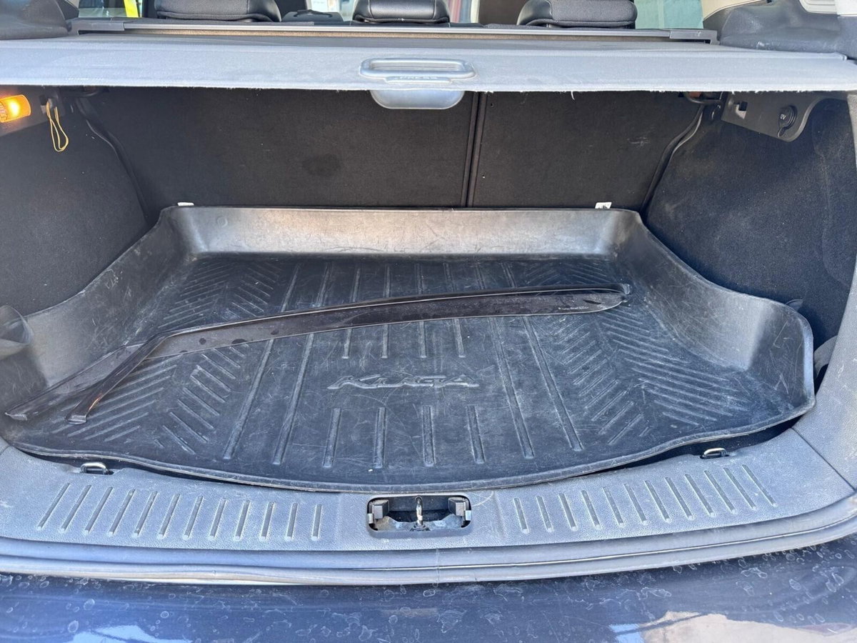 Ford Kuga 2.0 TDCi 136 CV 2WD Titanium DPF (11)