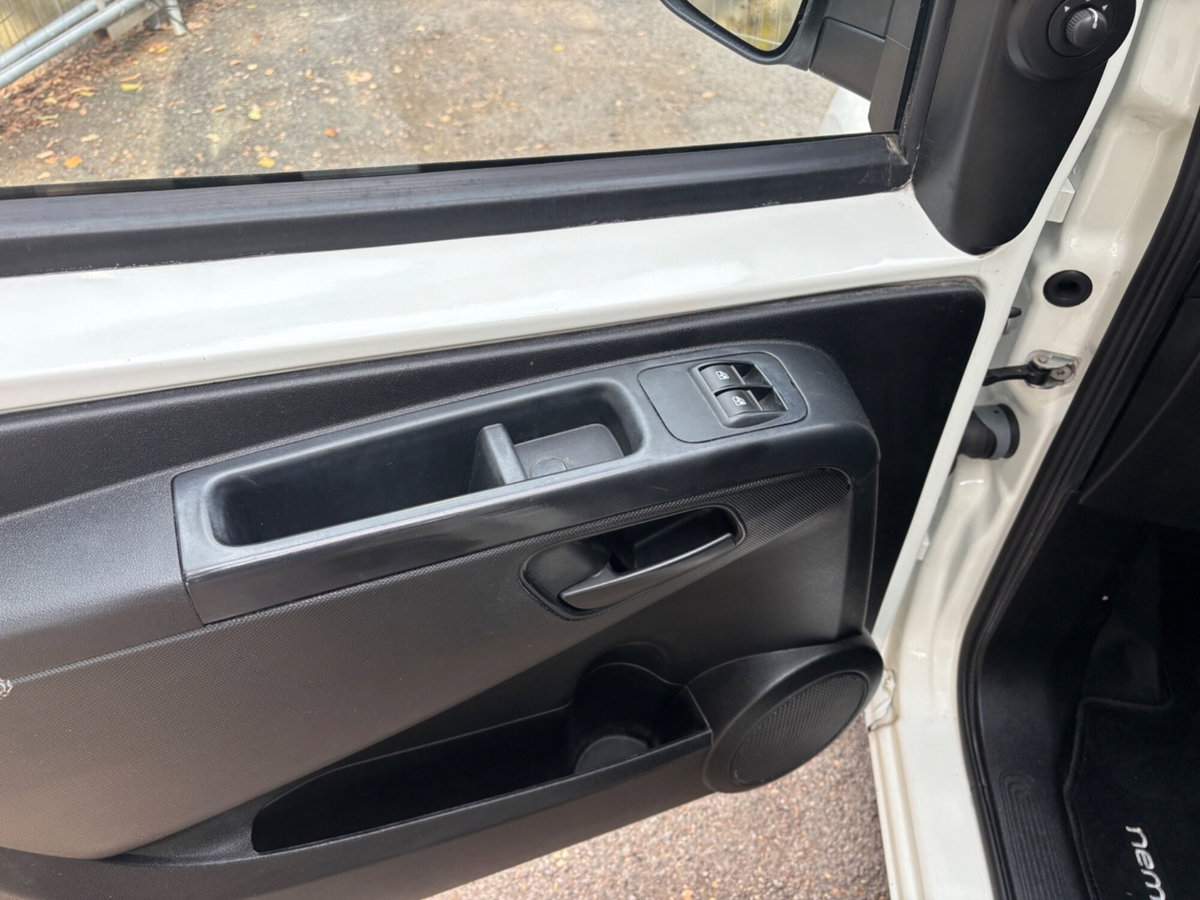 Citroen Nemo 1.3 HDi 75CV FAP CMP-5 Furgone (12)
